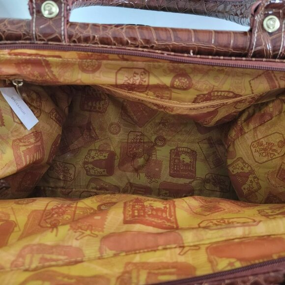 Samantha‎ Brown Classic Croc Embossed Dowel Carry On Travel Bag Weekender - Picture 5 of 12